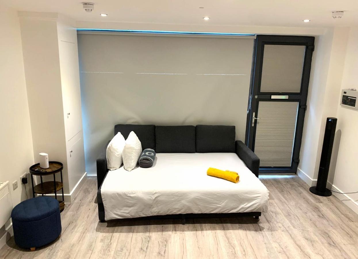 Modern Studio Flat Near Highbury & Islington Station لندن المظهر الخارجي الصورة
